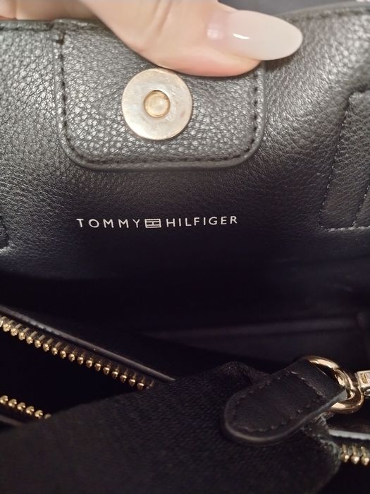 Geanta Tommy hilfiger originala distinct about you
