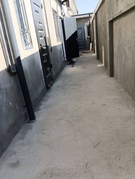 3 ком. квартира (60 м²), 3/1/1. Старые Сергели (Eski Sergeli). Кирпич