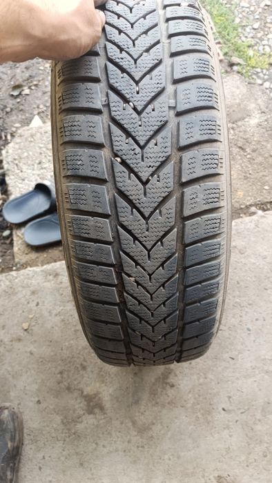 5 Roti anvelope iarna 185/65R15 88T pe jante metal