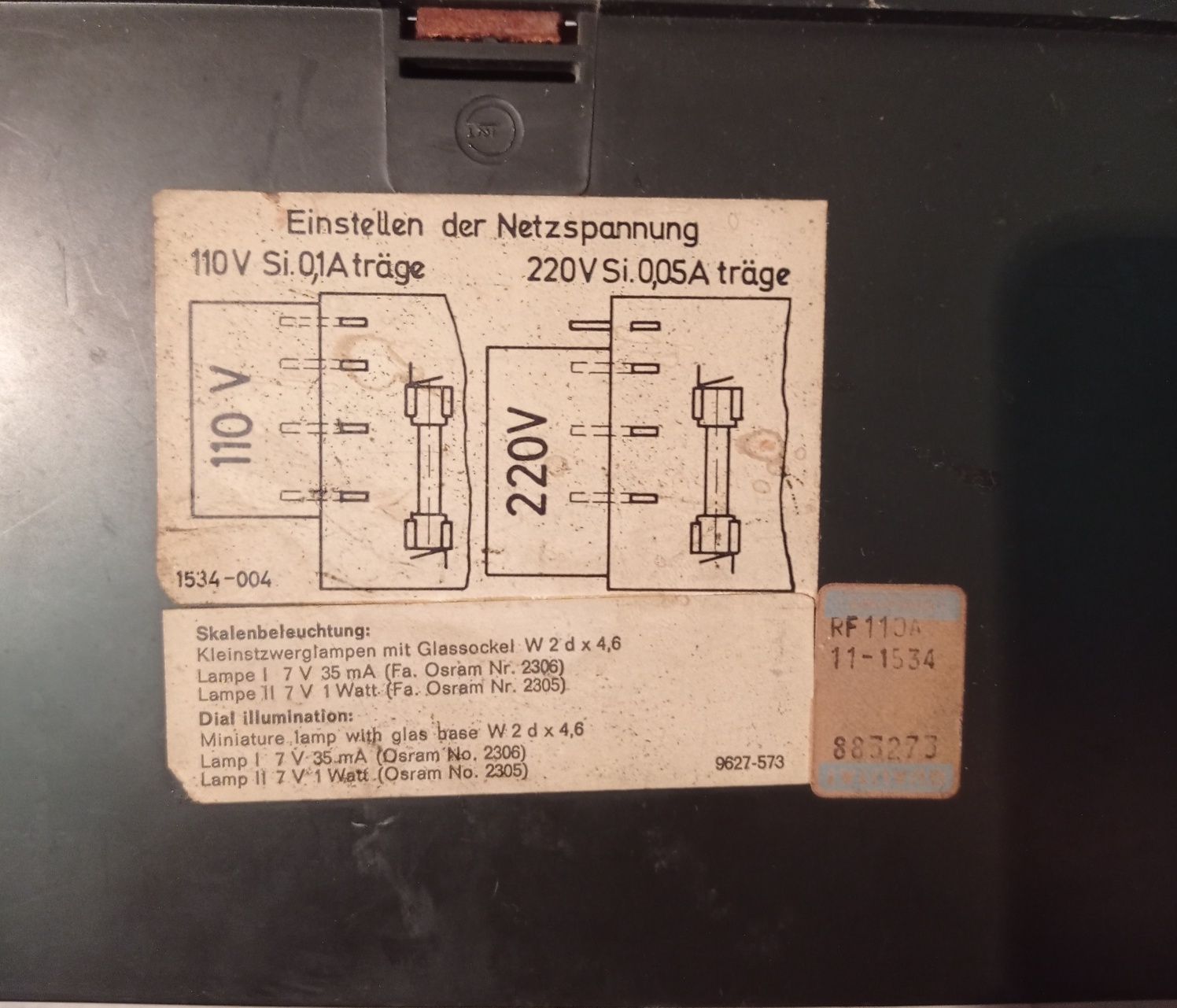 Vând/Schimb radio Grundig.Bârâie,buton posturi defect,arată ca în foto