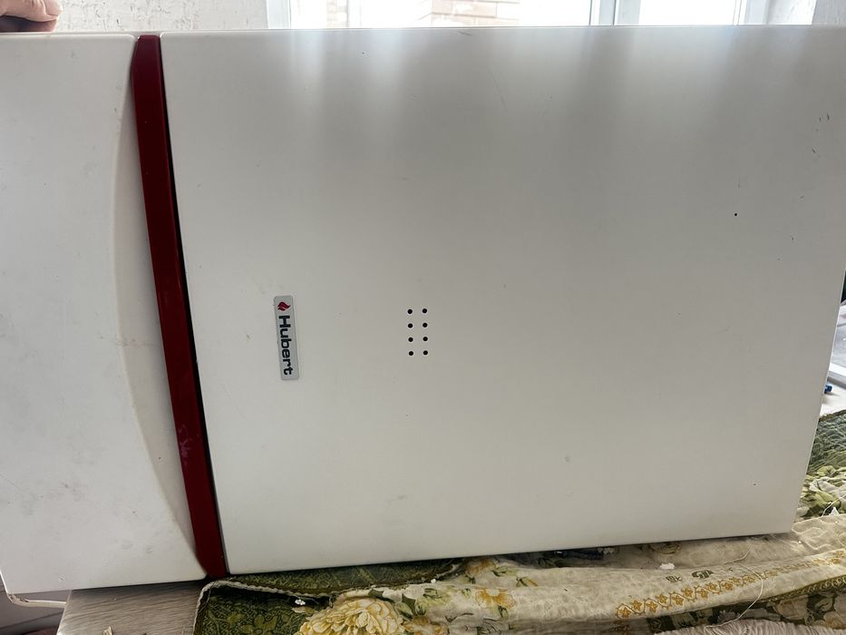 Продам катёл Hubert б/у, теплообменник надо менять. На 150 кв метров.