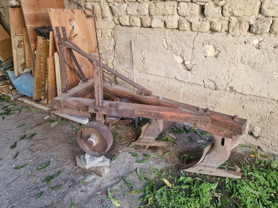 Плуг  за трактор