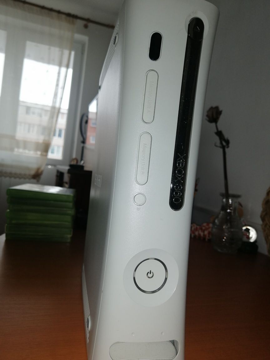 Consolă Xbox 360