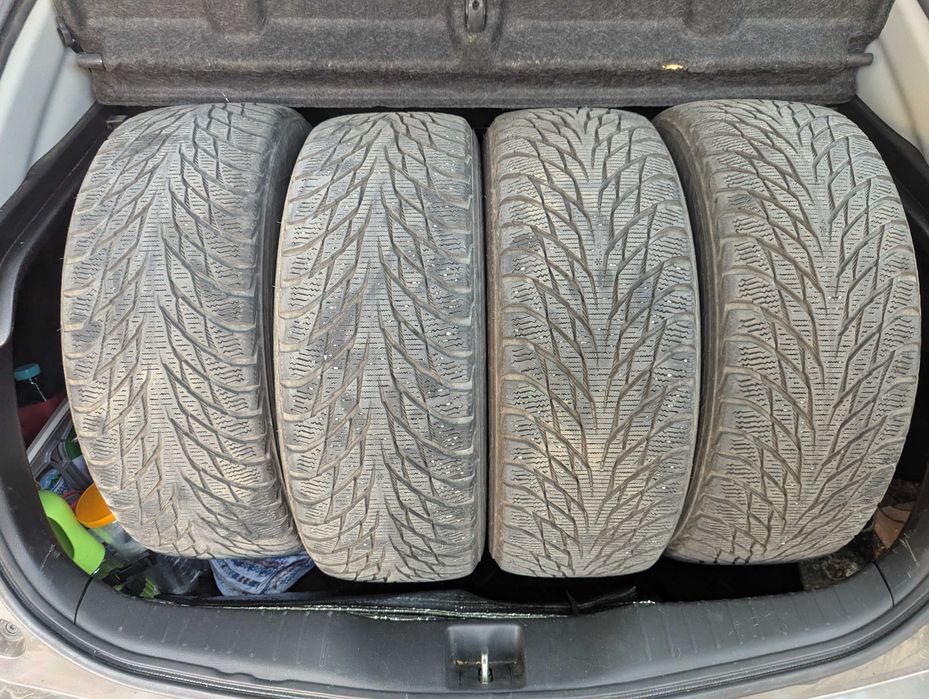 Зимни Гуми 205x55x16 Nokian