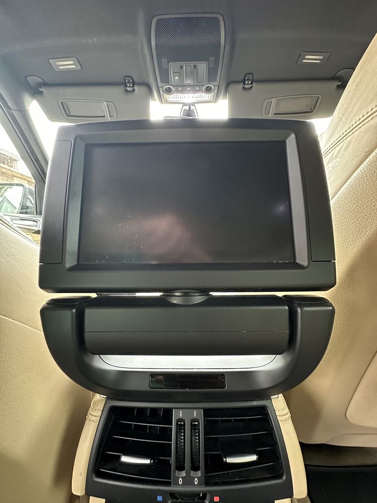 Monitor / DVD cotiera BMW X5 E70, X6 E71