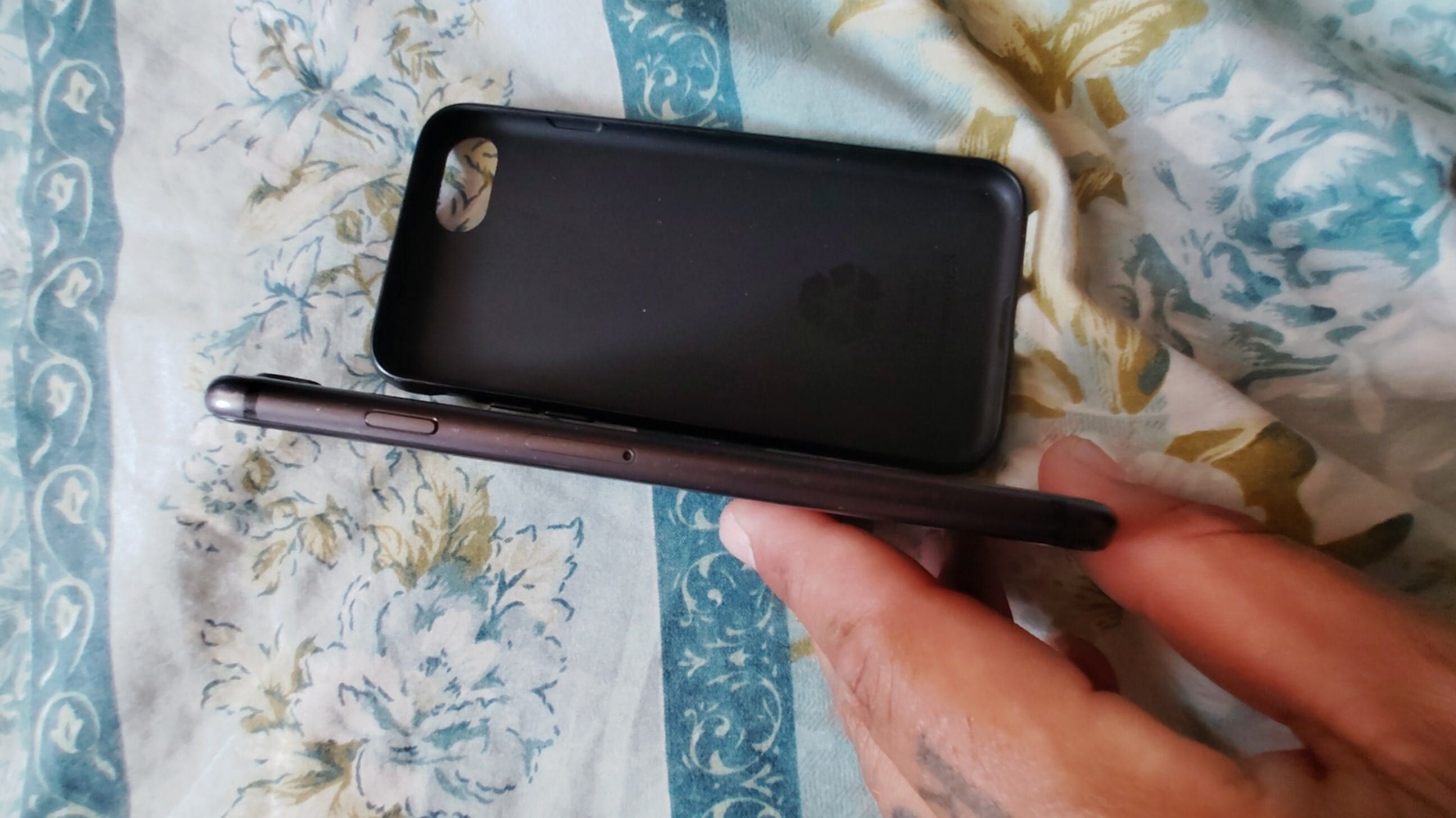 Ihpone 8 64гб ….