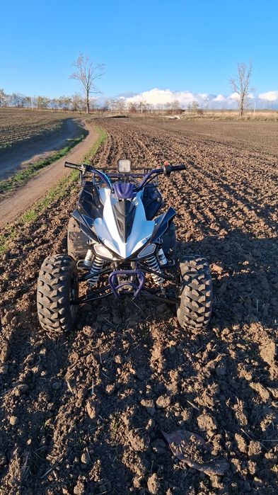 Vând atv 125cc 3+1