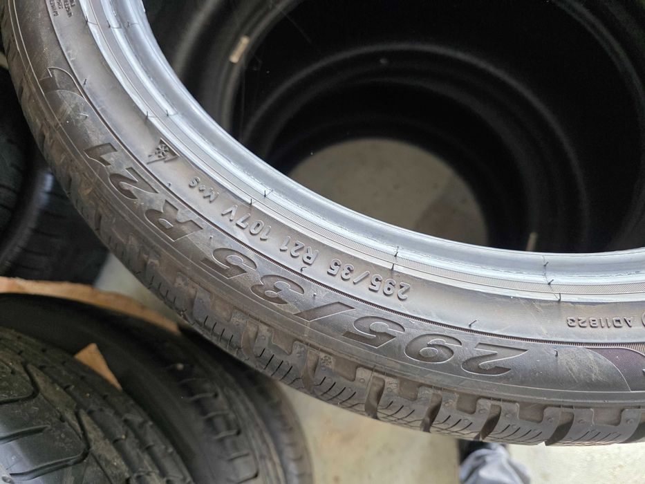 Зимни гуми Пирели/Pireli 265/40R21 295/35R21 като нови 23година