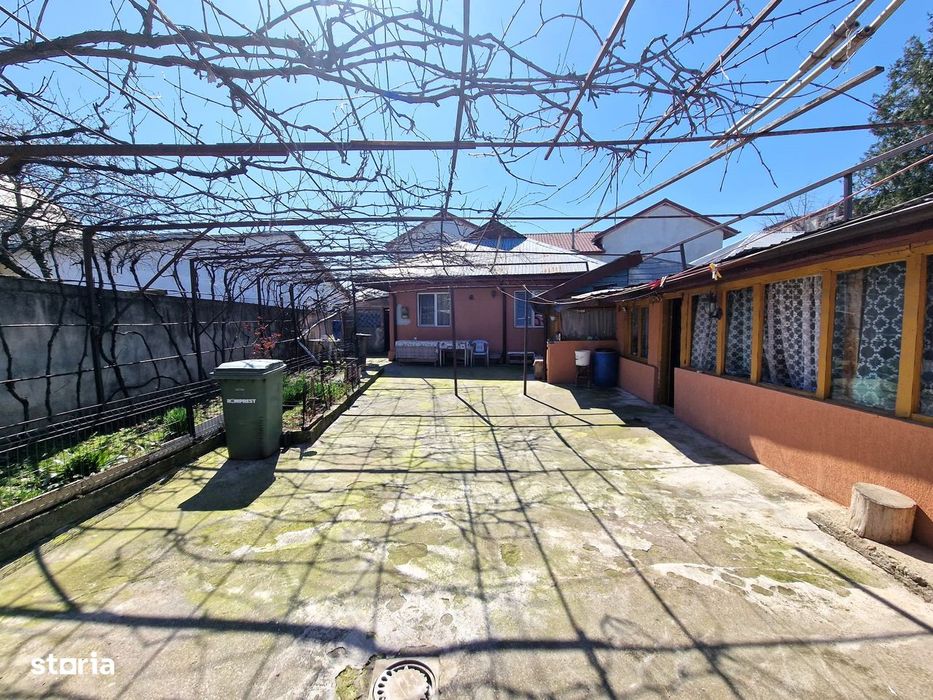 Comuna Pantelimon – 93 mp utili, teren 275 mp, an 1980,Comision 0%