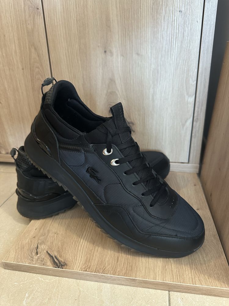 Мъжки обувки Nike, Napapijri, Lacoste, Massimo Dutti