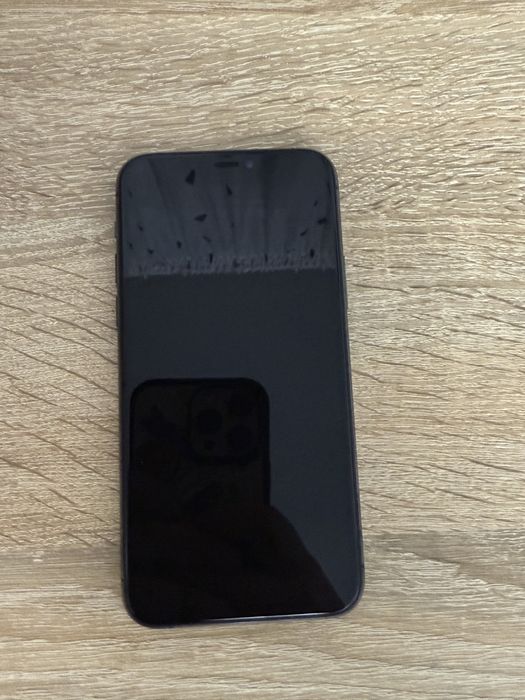 Vand iphone 11 pro sau schimb