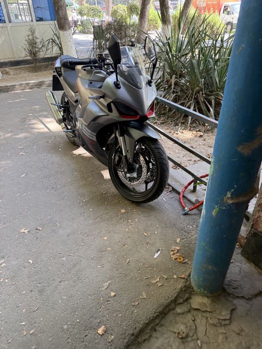 Sport bike