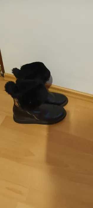 cizme de piele marime 39 si geaca de blugi