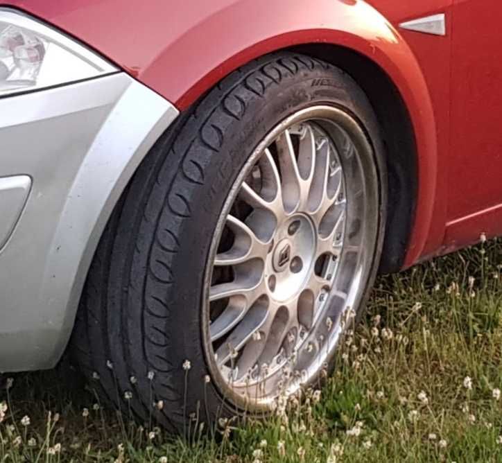 2 бр. гуми 235/40/19