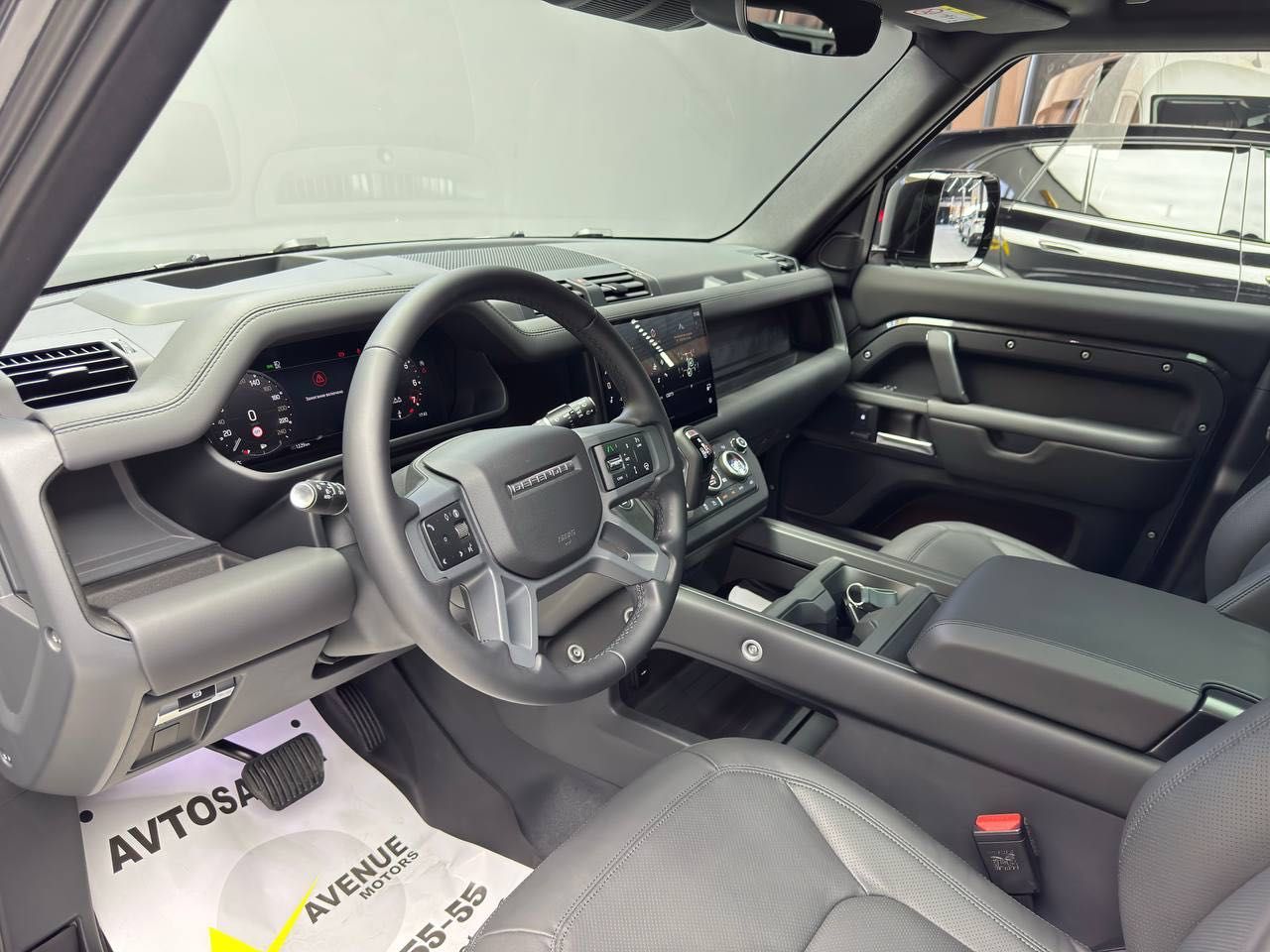 Продается Land Rover Defender 5.0