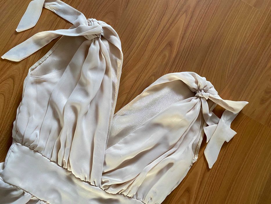 Vând pachet de 5 rochii,  toate la 110 lei