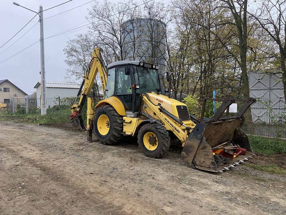 Închiriez Buldoexcavator cu operator