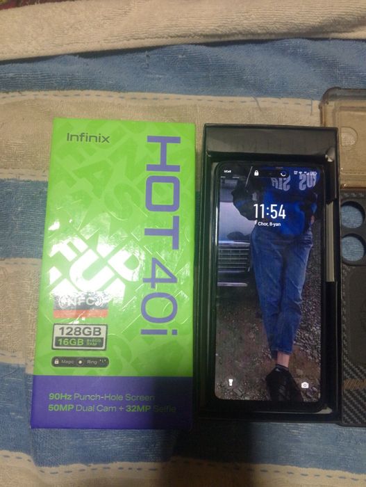 Infinix HOT 40 i 128/8+8 GB RAM