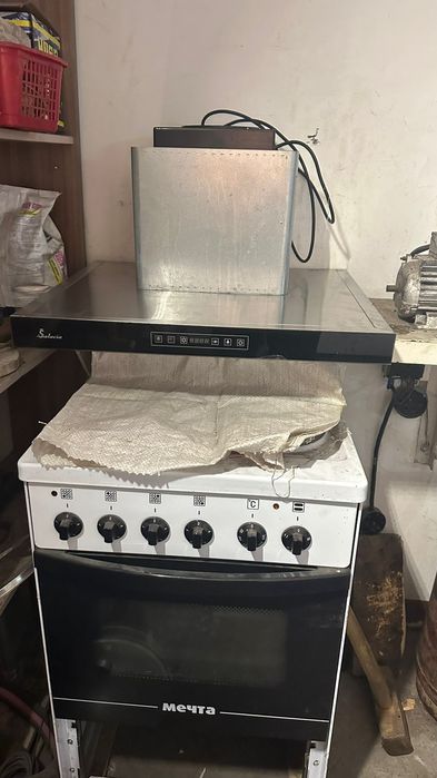 Продам электроплита и вытяжка