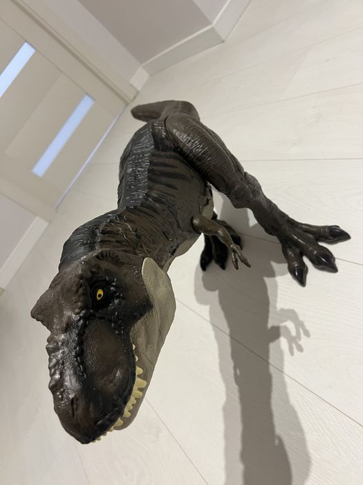 Figurina Mattel Jurassic World Colossal Tyrannosaurus