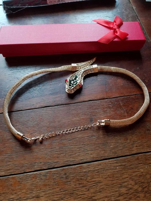 Colier elegant pentru femei placat cu AUR 18k cu pietre model sarpe