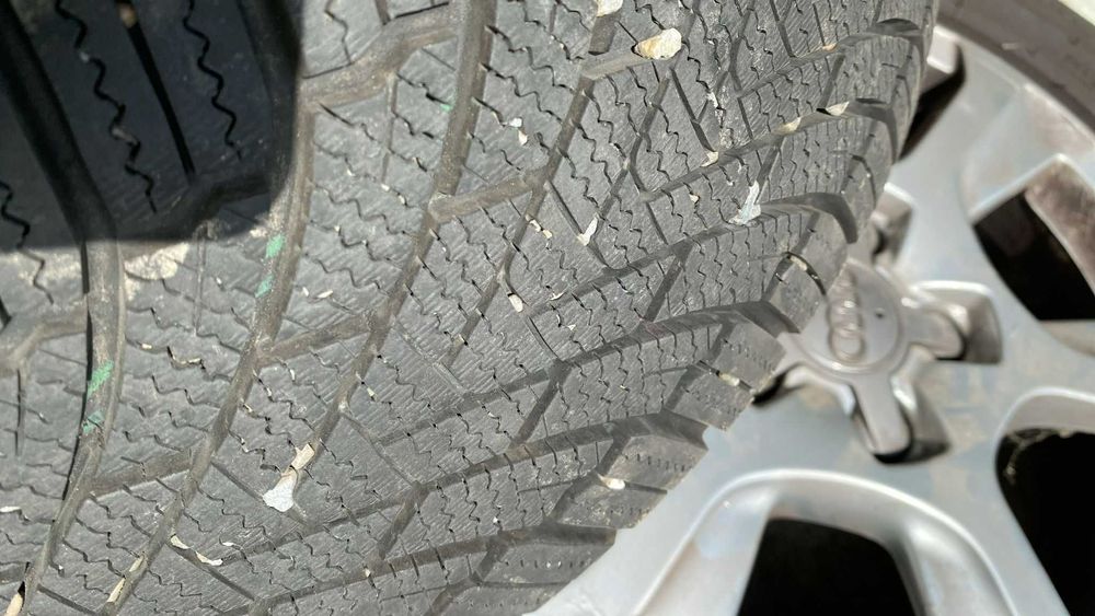 4 jante cu cauciucuri de iarnă, 2023, 225/55/16, Audi A4B8, Rm.Valcea