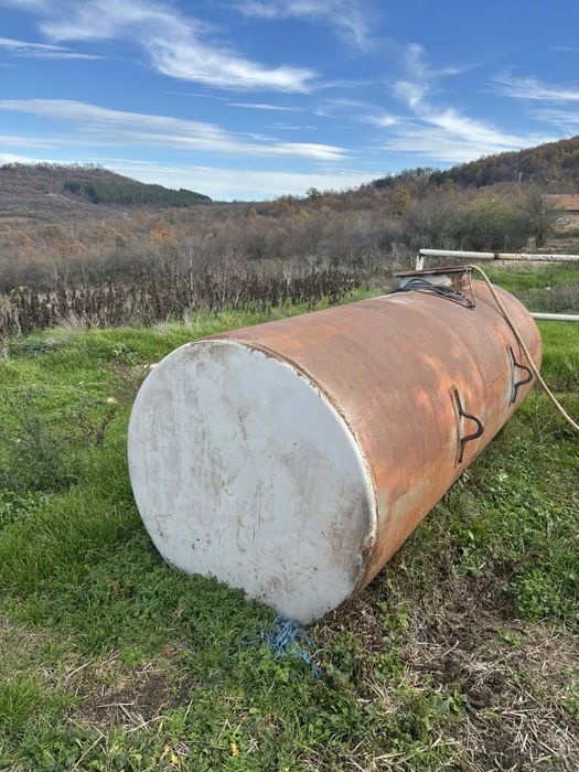 Продавам цистерна