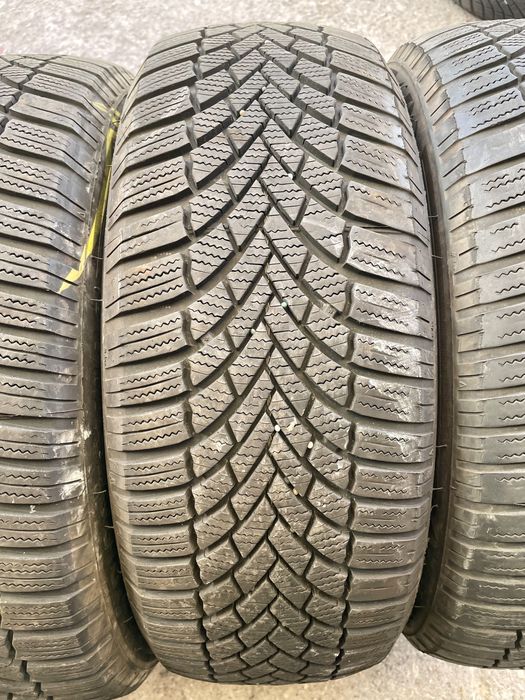 4 броя Зимни Гуми 205/55/16 BRIDGESTONE LM 005