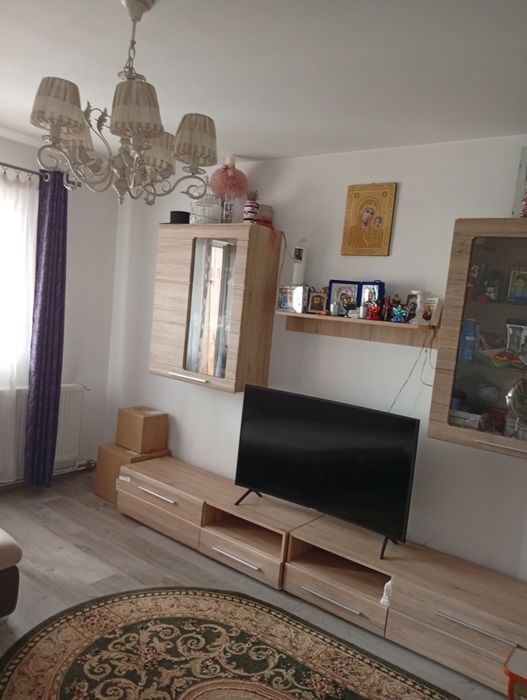 Vând apartament Car. Ștefan cel Mare, Sacele