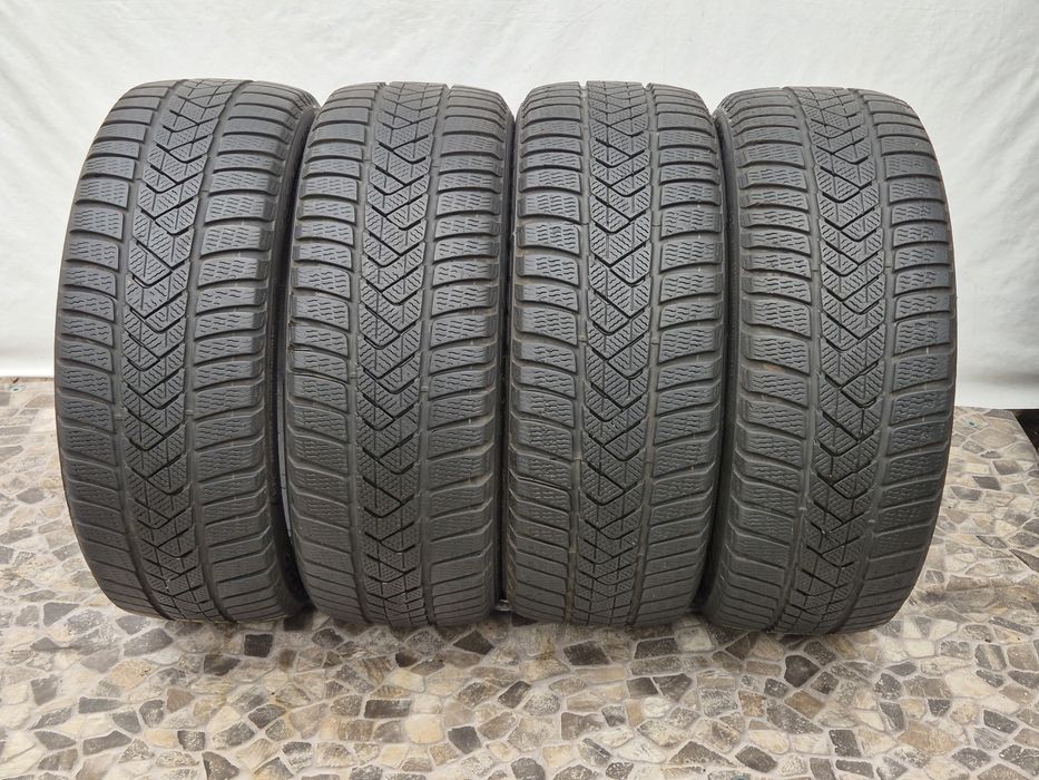 4бр 225 50 18 Pirelli Runflat зимни - 21г