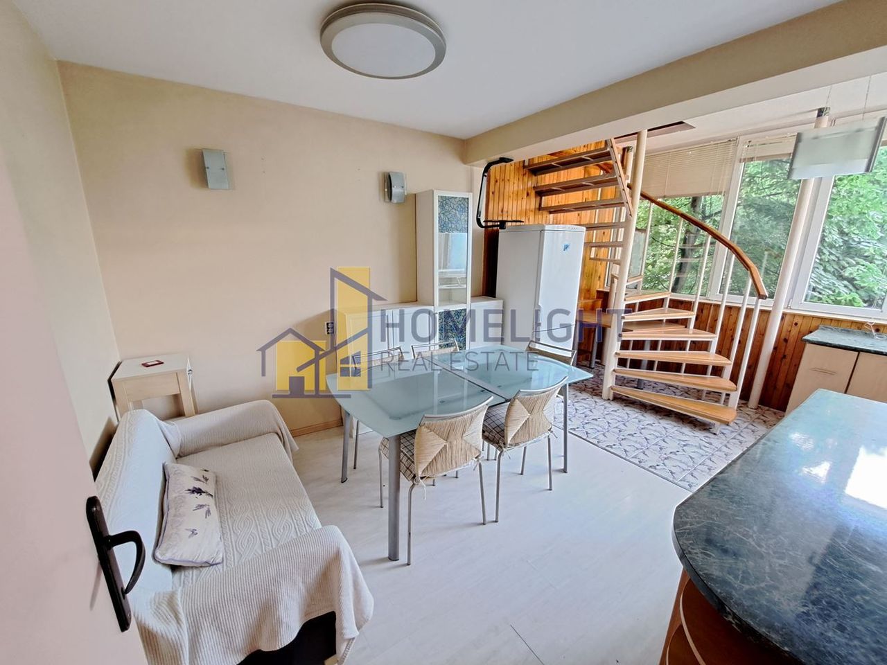 Продава се Тристаен апартамент в София, Разсадника - 139 кв.м за 1216 €/кв.м - Снимка #3