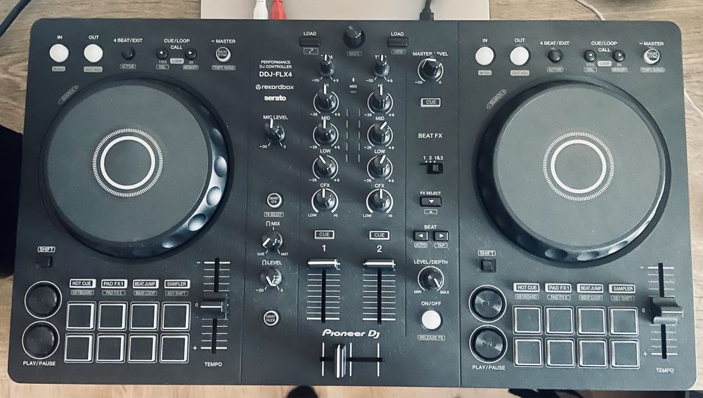 Vand  consola PIONEER DJ DDJ-FLX4