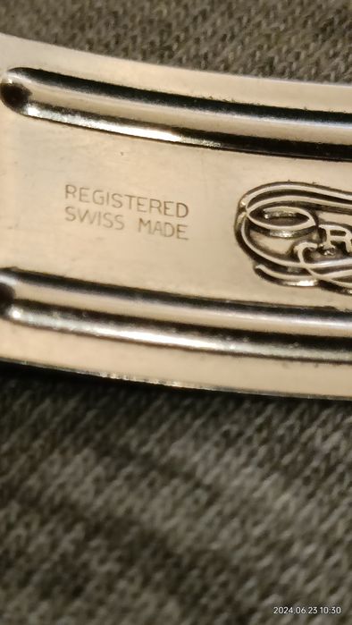 Vind ceas original Rolex Submariner