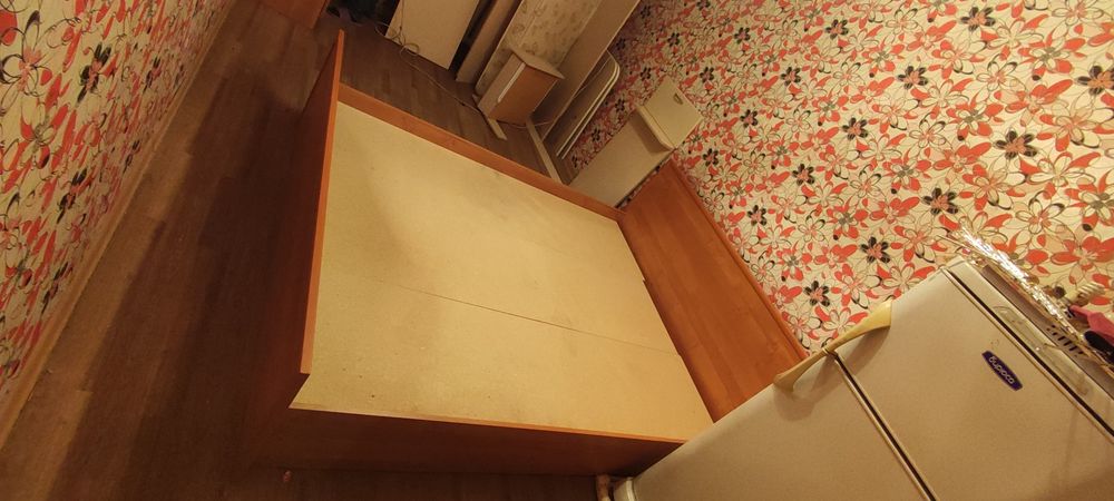 Кровать двухспальная