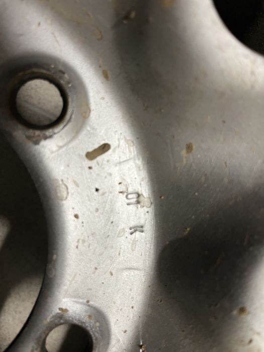 Продавам железни джанти за Suzuki Vitara 15 цола