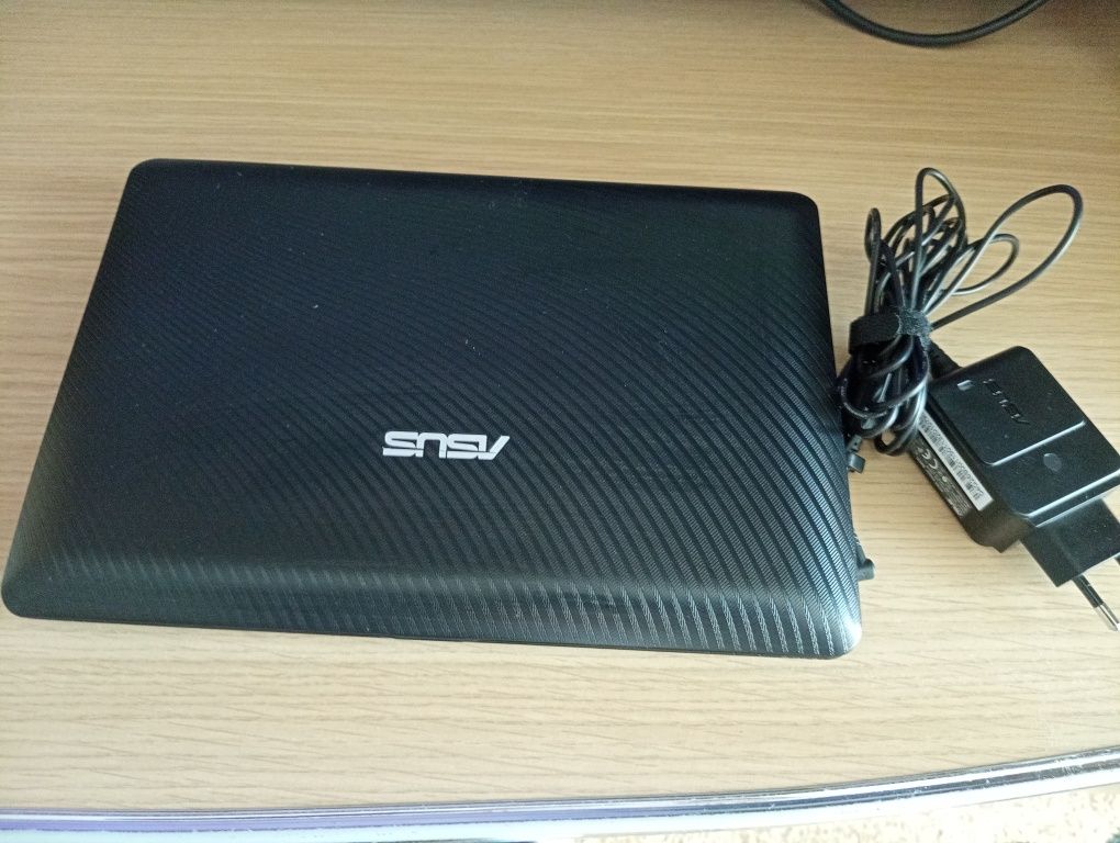 Notebook Asus                     .