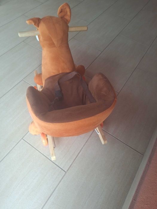 Calut din plus balansoar