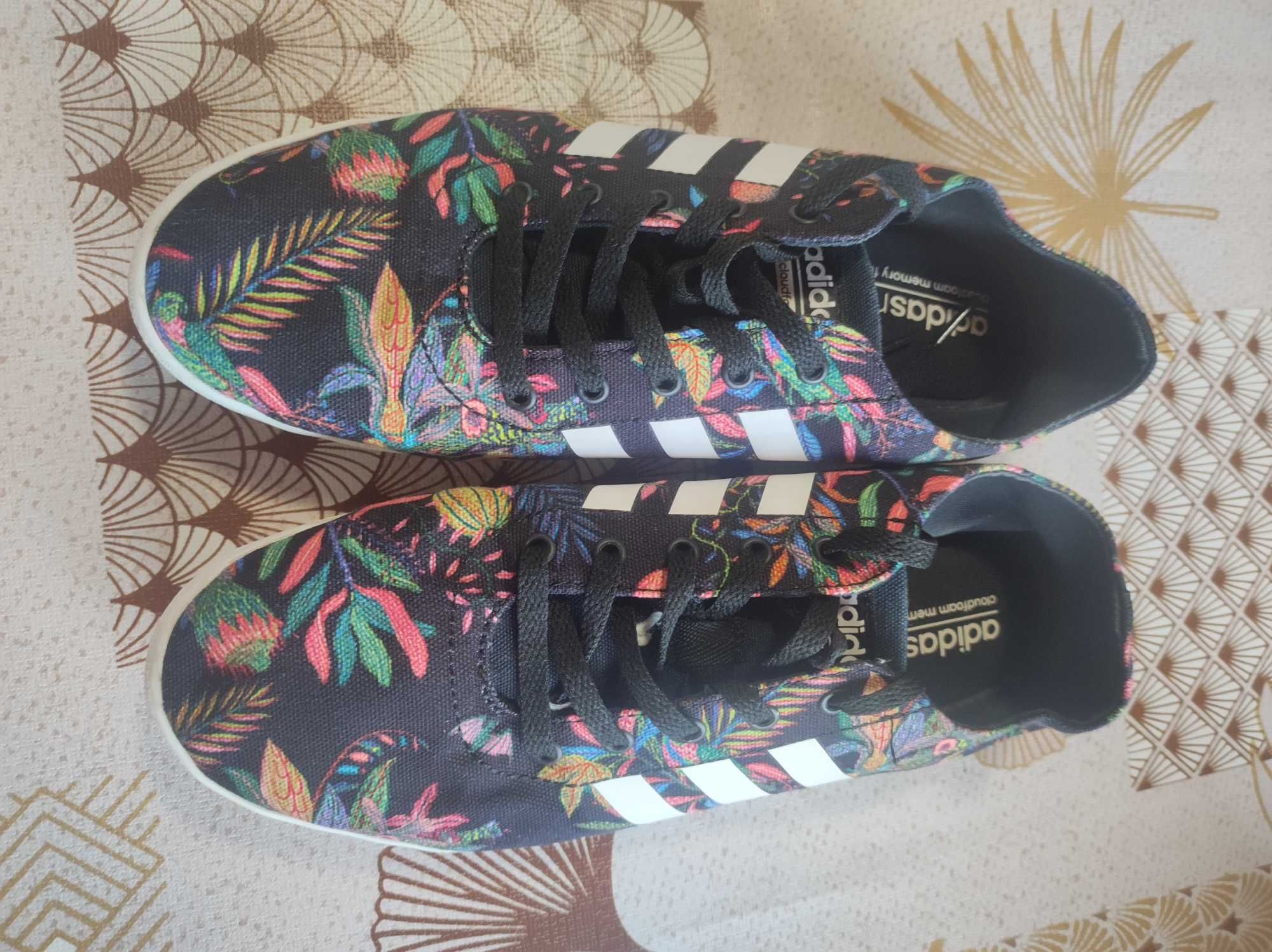 Adidas кецове - дамски