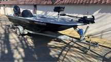 Barca Bass boat HY 525 FLY
