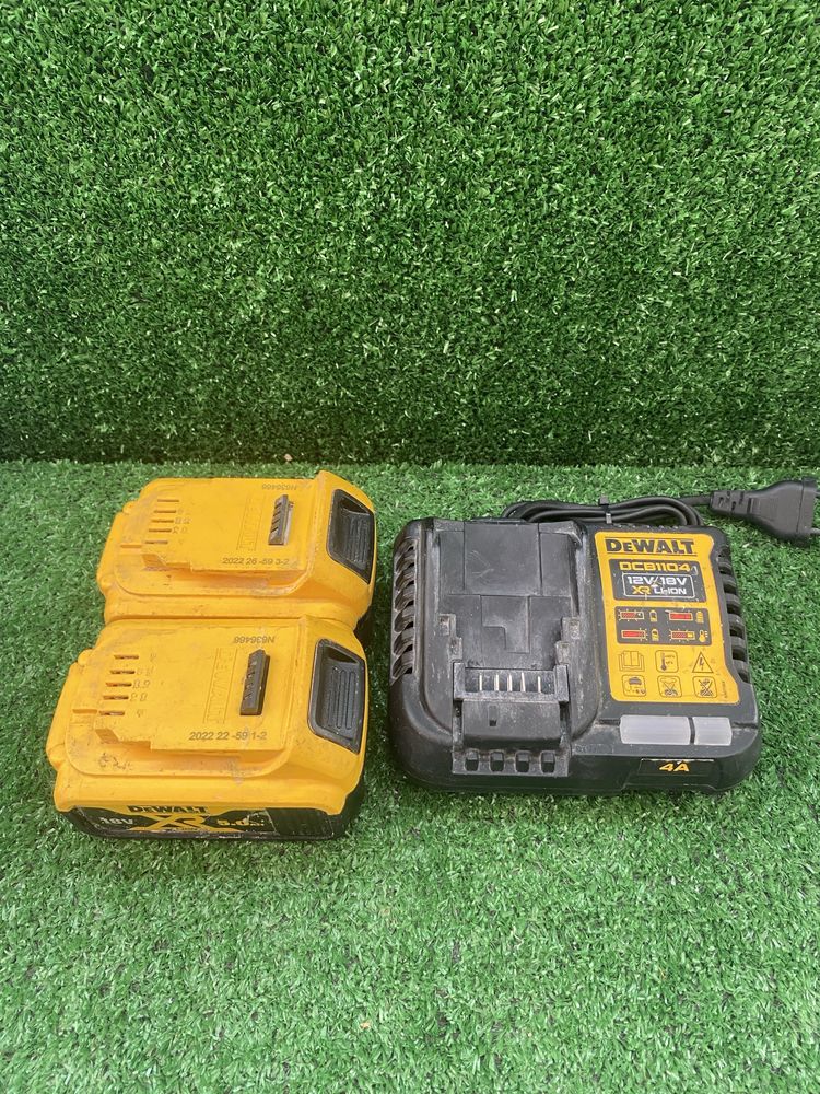 Батерии и зарядно Dewalt 18v