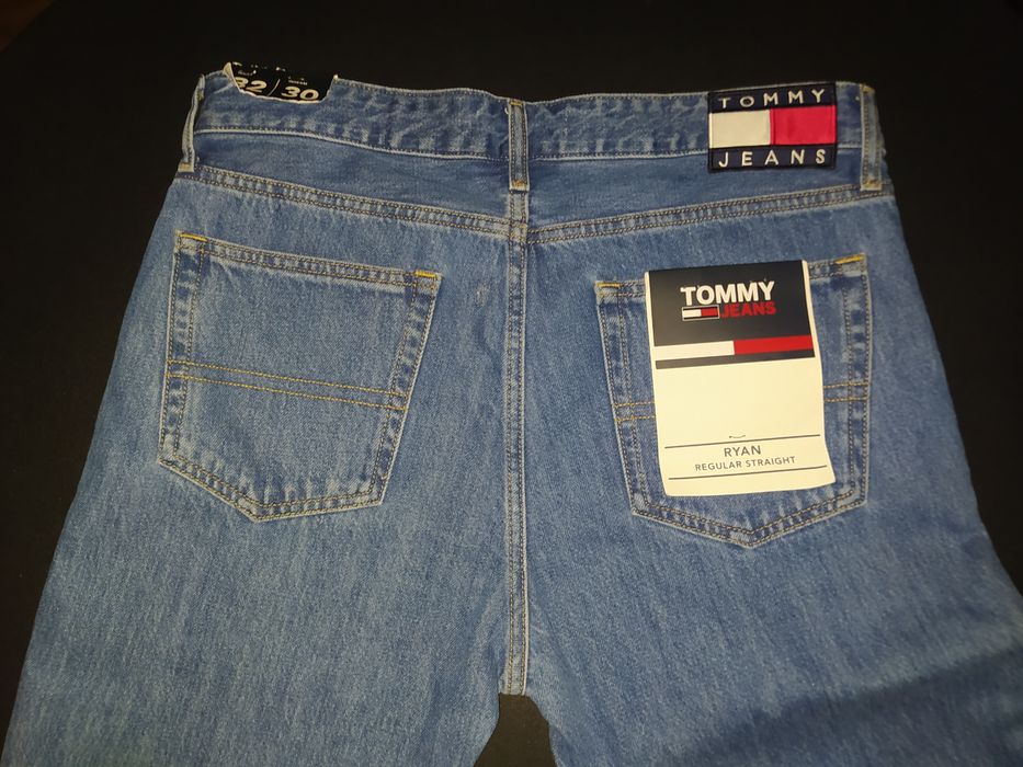 Нови мъжки дънки Tommy Jeans 32/30 с лека забележка