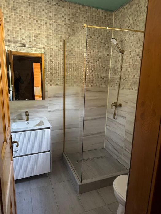 Vând Cabana Costrucții Nou