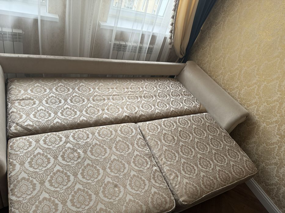 Продам диван тахту