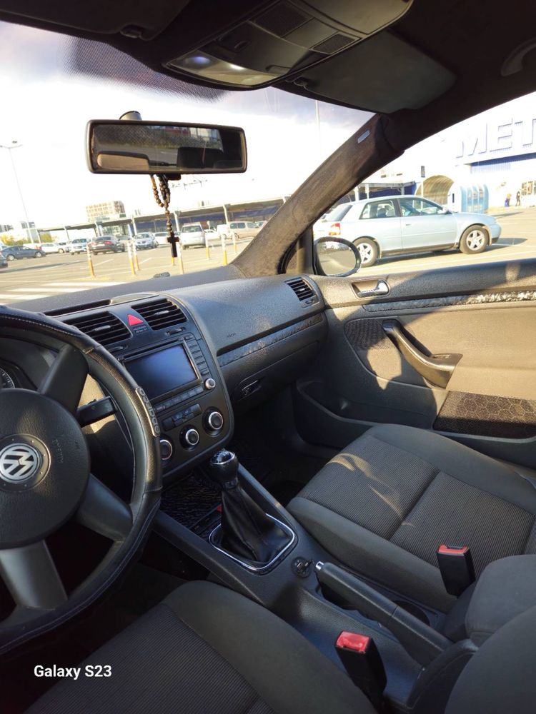Golf 5 1,9 tdi 105hp