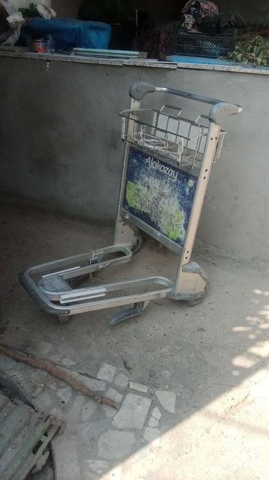 Elektronni lyulka kam ishlatilgan yangidek turibdi