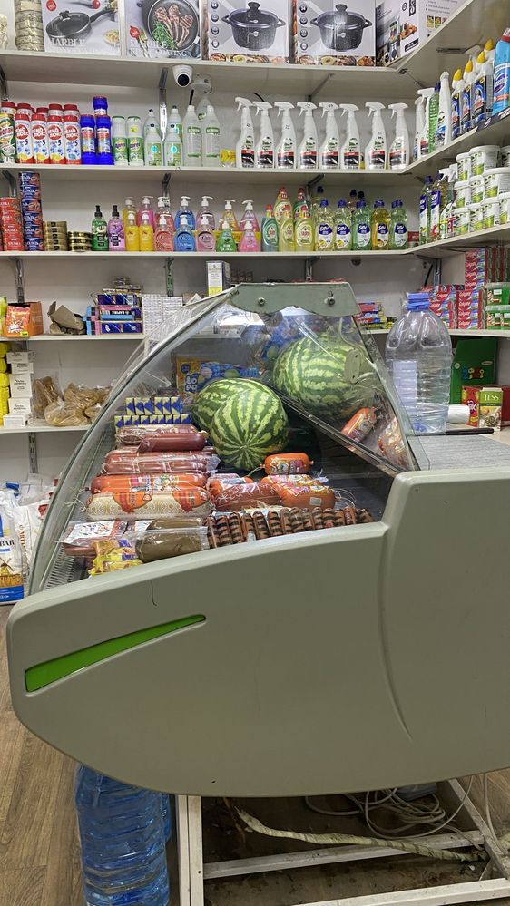 Vetrina kalbasa va malochkalar uchun
