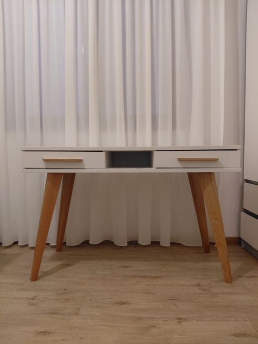 Vând birou stare foarte buna