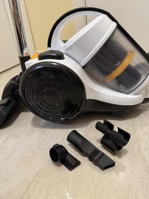 Прахосмукачка Finlux FCH-2880CP – 800W, Циклонна, Компактна