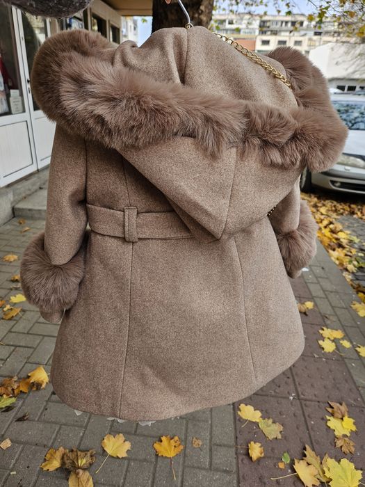 Луксозен детски комплект-палто+стилна рокля от 2 до 6г.