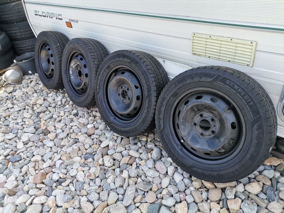 Jante tabla 5x114,3 Vivaro Trafic 2014 sus + anvelope iarna 205/65r16C